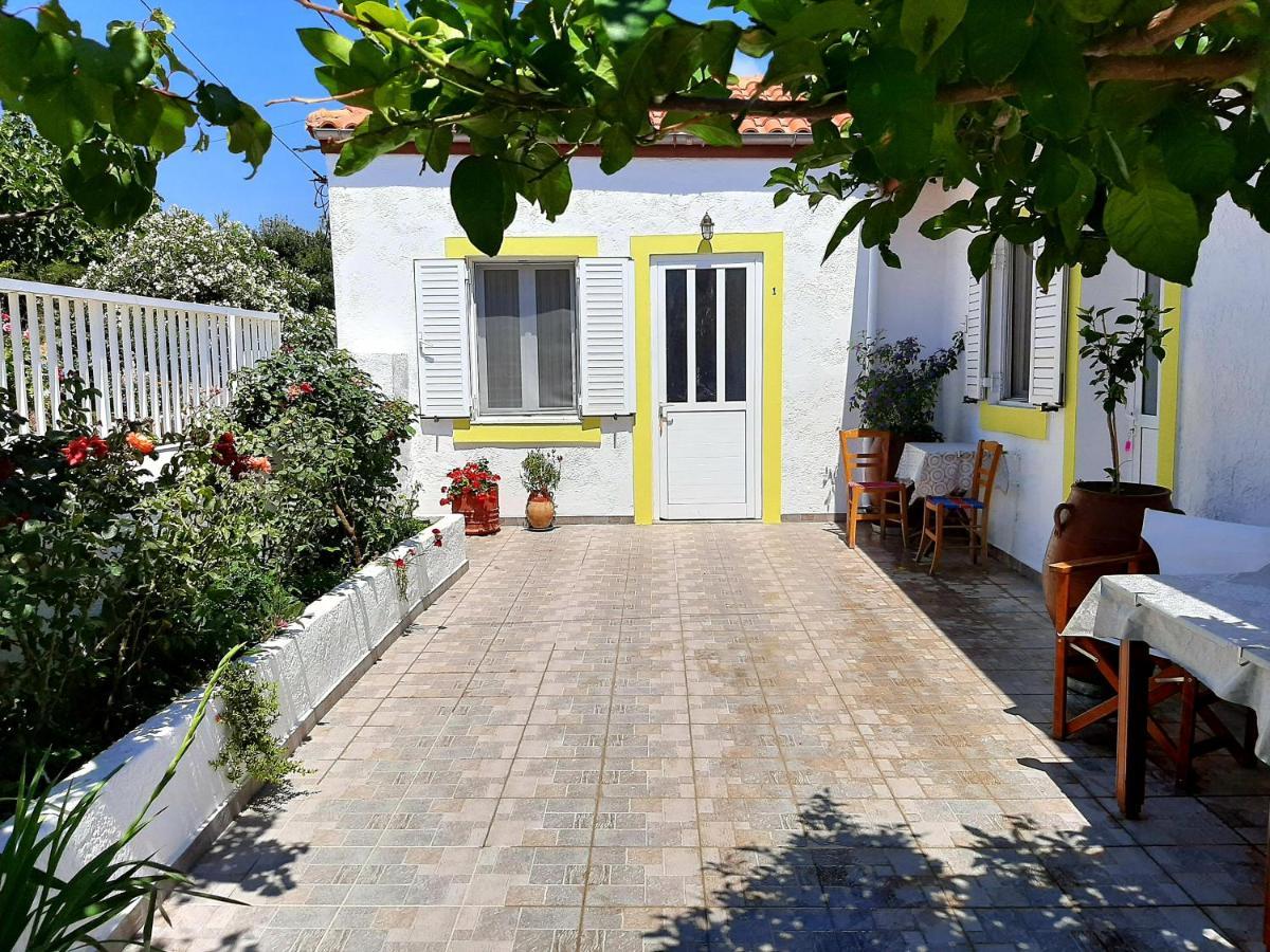 فيلا Lemon Garden 1 Karidi المظهر الخارجي الصورة